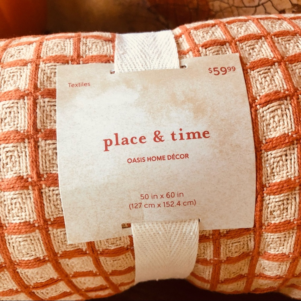 Place & Time Throw - Picture 8 of 9